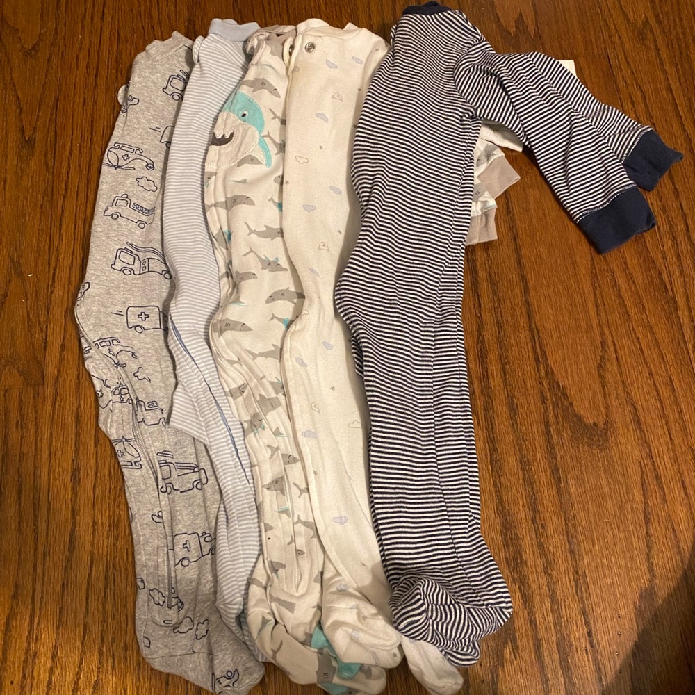 Set of 5 Carters Footed Sleepers 6-9 Months